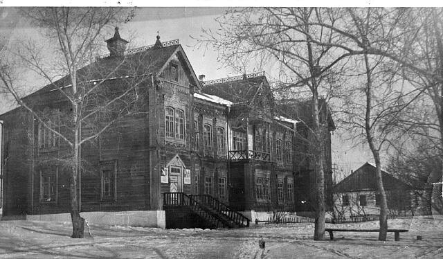 Здание старой школы(1905 г.)